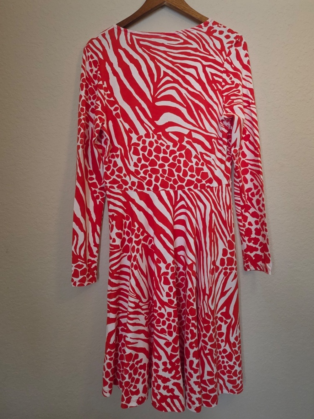 Karen Millen Dress Womens UK12 Red Animal Print Wrap Dress V-Neck Jersey - Picture 2 of 9